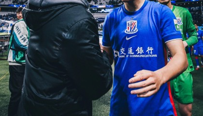开云-昨夜突发高烧，今日下午接受输液治疗，